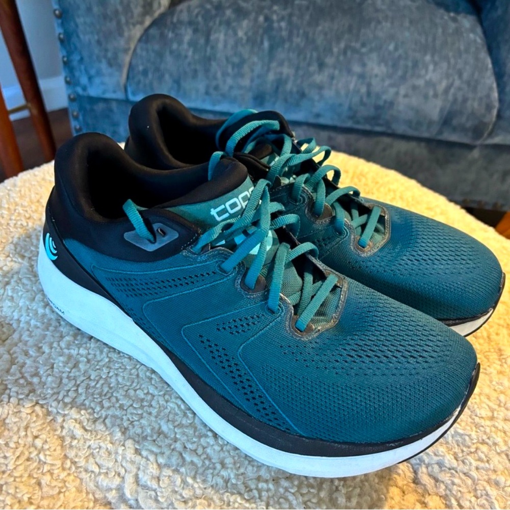 Topo Phantom 2 running shoes